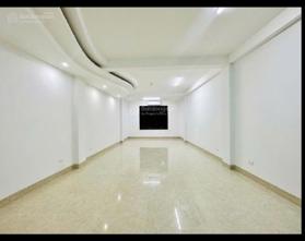 Bán nhà phố Lạc Trung, kinh doanh đỉnh, mặt tiền khủng, 80m2, 21.5 tỷ