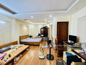 Thanh Nhàn - Võ Thị Sáu - DTSD 56 m2 - nhà 5 tầng, đẹp, ở ngay - ngõ thông - ô chờ thang máy