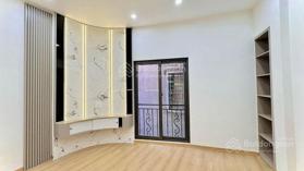 Gấp, phải nhanh mới kịp nhà Minh Khai siêu đẹp, DT 38m2, 5tầng, lô góc, MT 5m, giá 6.98 tỷ cÓ TL