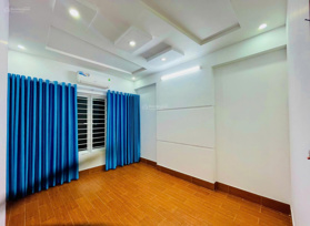 Chỉ 5 tỷ nhỉnh có nhà đẹp Ngã Tư Sở, Royal 4T 33m2 sổ đỏ đẹp A4