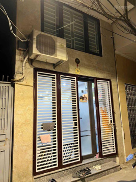 Bán nhà riêng SDCC 25m2 4 tầng 3 ngủ xây mới nhà cực đẹp tại ngõ Hoà Bình phố Minh Khai