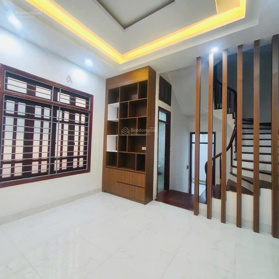 Bán gấp nhà Trường Chinh, DT 50m2x5T, mặt tiền thoáng sáng, lô góc, thang máy, nhỉnh 20 tỷ