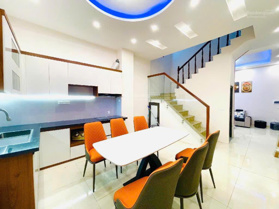 Nhà đẹp trung tâm quận Thanh Xuân tiện ích bạt ngàn DT 48 m2, 5 Tầng chỉ 7,89 Tỷ