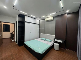 Nhà đẹp ở ngay ngõ Lệnh Cư, 34m2, 5 tầng, nhỉnh 6 tỷ