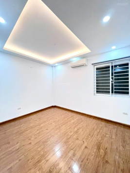 SỐC THẬT BÁN NHÀ LÊ TRỌNG TẤN DT: 42M x 5 TẦNG x MT TO -cHỈ 10,9 THOÁNG SÁNG KHU QUÂN ĐỘI - Ô TÔ