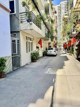 Hiếm! Chỉ 13 tỷ - phân lô - ô tô - kinh doanh - 2 thoáng - tại Nguyễn Trãi, TX - 56m2*4T
