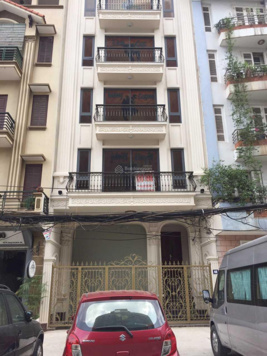 Cần bán nhà phố Vân Hồ - Đại Cồ Việt, 105m2 x 6 tầng, MT 6m, nở hậu, giá 22 tỷ. Nhà mới, sân rộng