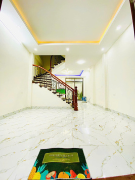 Nhà mới xây - ngã tư Đại La + Trần Đại Nghĩa - diện tích rộng - đơn giá hợp lý - 43m2 - giá 6,7 tỷ