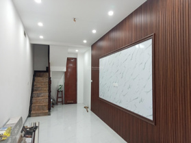 Bán nhà Giải Phóng, Hà Nội. Ô tô đỗ cửa. Nhà hiện đang cho thuê 15tr/ tháng