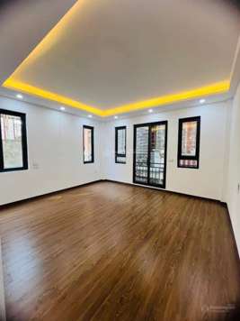 8,2tỷ nhà tại phố Dương Văn Bé gần Minh Khai quận Hai Bà Trưng, ngõ nông, 43m2x5tầng gần Times City