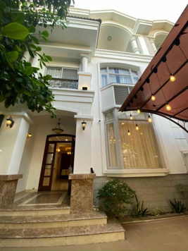 Bán biệt thự 14.5 tỷ mặt tiền đường An Sơn, TP Đà Lạt