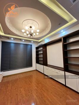 Bán nhà Bến Láng, 52m2x4 tầng, 2 mặt tiền, có gara, xây độc lập, giá 6,3 tỷ