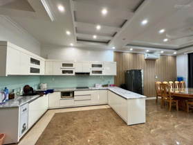 Bán BT 3 tầng DT 270m2 hướng Đông tứ trạch dự án Waterfront, full nội thất giá 26 tỷ. LH 097505533