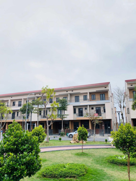 Chỉ 4 tỷ sở hữu căn liền kề siêu đẹp mặt đối diện công viên