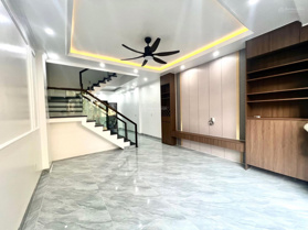 Bán nhà 52m2 xây 3 tầng gần Cầu Quay, Hồng Bàng ô tô chỉ 3,2tỷ