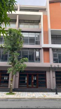 Bán liền kề 54m2 Vịnh Thiên Đường 2 - Vinhomes Ocean Park 3 - Văn Giang - Hưng Yên