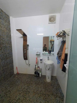 Bán căn biệt thự phường BLao, sân vườn rộng, hồ cá koi, gần mọi tiện ích.