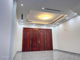 Cho thuê liền kề Văn Quán, Hà Đông. DT: 80m2 x5T hướng Đông Nam. LH 0988 985 605