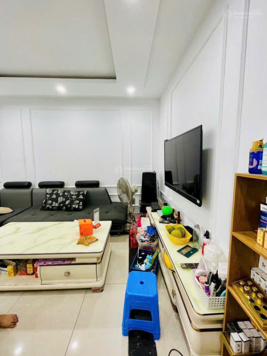 Chính chủ bán nhà đằng sau mặt đường Thế Lữ, phố Hạ Lý