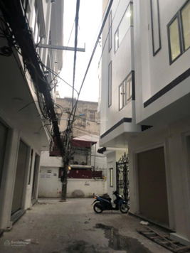 Chính chủ gửi bán 1 căn lô gốc Mở bán căn mặt ngõ 263 lạch tray dãy 30 căn nhà lô góc , oto đỗ ng