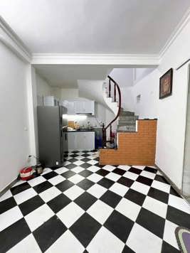 👉 VĨNH HƯNG / HOÀNG MAI / KHÔNG QUY HOẠCH NHÀ ĐẸP CHẮC CHẮN, NGÕ THÔNG ,RỘNG ĐỂ XE THOẢI MÁI