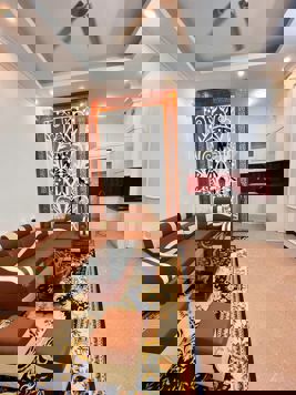 BÁN NHÀ ĐÔNG THIÊN  Diện tích 31m2 nhà 5 tầng mặt tiền 4m Giá chỉ hơn 5 tỷ Ô TÔ ĐỖ CỔNG - NHÀ MỚI - 3 NGỦ