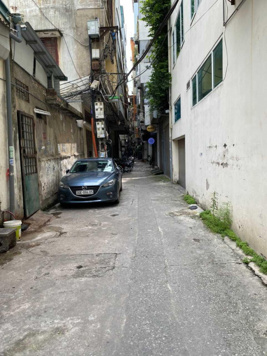 Cho thuê tầng 1 ngõ 165 Xã Đàn làm văn phòng hoặc kinh doanh. L/h a Vương 0913 572 608