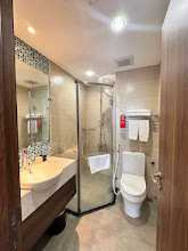 Bán căn hộ 73.33m2 - 2PN - T11 chung cư Ramada Hạ Long Bay view, nội thất đẹp như mới View thoáng