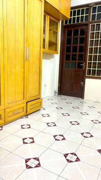 Mình chính chủ cho thuê nhà số 8 ngách 3 ngõ 226 Lê Duẩn, Đống Đa, 5 tầng, 3PN, nhà mới sửa đẹp
