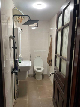 Bán nhà Khương Đình - Kim Giang 42m2, 3 phòng ngủ đẹp, gần phố chỉ 4.6 tỷ