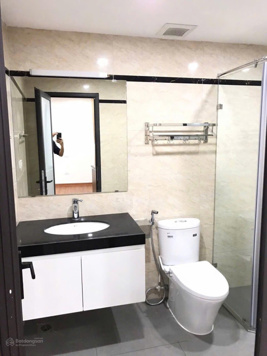 Chính chủ cho thuê căn studio full đồ ban công máy giặt riêng tại ngõ 12 Đào Tấn