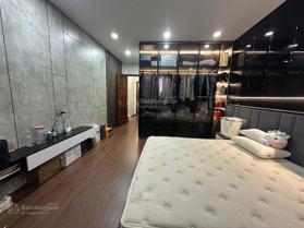 Bán nhà Nguyễn Văn Cừ DT62m2- 6T - 14 tỷ tặng full nội thất tiền tỷ ga ra ô tô ngõ thông kinh doanh