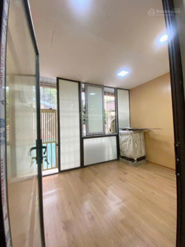 Cho thuê nhà Trần Quốc Hoàn 38m2 x 5,5T Thông sàn, Ôtô tránh, Kinh doanh, văn phòng, lớp học...