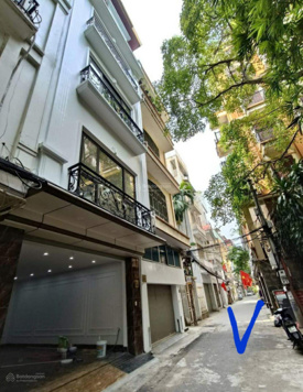Nhà 5 tầng, Khương Đình - Thanh Xuân. Diện tích 41m2 hơn 9 tỷ. Oto đỗ cửa, kinh doanh