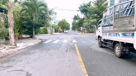 Bán lô đất mặt tiền đường Hoàng Bình Chính ngay Làng Đà Non Nước, sát biển, giá tốt