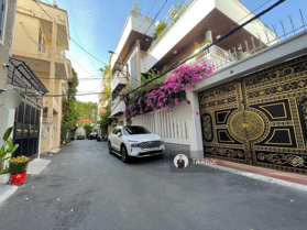 Hiếm - chủ gấp bán chỉ 7.X tỷ - 55m2 4tầng 4PN, sát hẻm xe hơi 7m - khu vip Phổ Quang P9 Phú Nhuận