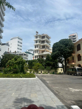 Chính chủ bán nhà 7 tầng đường Tuệ Tĩnh, cách biển 150m, trung tâm thành phố Nha Trang