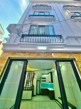 Bán nhà 4,5 tầng, 35m2, ngõ 50 Đại Cát Liên Mạc ngõ nông ô tô giá 4 tỷ