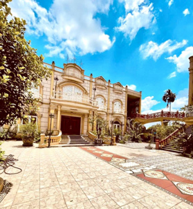 Bán gấp, 2 biệt thự Kinh Môn, Hải Dương. Chủ xây tâm huyết, ô tô, bể bơi, đài phun nước, kinh doanh