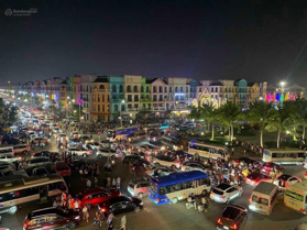 Bán shophouse 3 mặt tiền trực diện 43 tòa chung cư và khu du lịch Vinhomes Ocean Park 3. Giá tốt