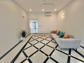 Biệt thự Ciputra khu C cải tạo nội thất mới tinh, sân vườn rộng, 200m2 đất, 3PN 1 làm việc cho thuê