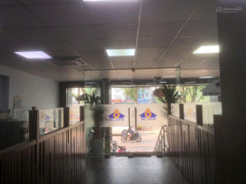 Chính chủ cho thuê văn phòng tại 699 Vũ Tông Phan DT 120m2. Nội thất đầy đủ, vị trí thuận tiện.