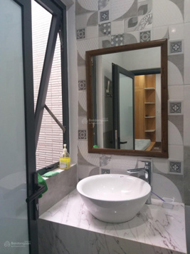 Nhà kiệt ô tô Điện Biên Phủ đang cho thuê 12 triệu cần bán gấp