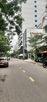 Nhà 2 tầng góc 2MT Lê Quang Đạo và Phan Tôn, 219m2, hướng Đông, giá 31 tỷ