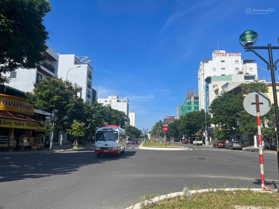 TÔI CHÍNH CHỦ HỒ XUÂN HƯƠNG, BÁN NHANH LÔ ĐẤT 180M2 VỚI GIÁ 25 TỶ