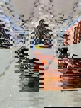 Nhà đẹp dân dây tổ 11 Yên Nghĩa - đi bộ 1 phút ra mặt phố Yên lộ - hưởng trọn tiện ích KDT Đô Nghĩa