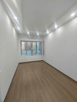 Chỉ hơn 100tr/m2 có ngay nhà TT Quận Đống Đa 48m2 x Mặt tiền khủng 6M