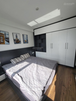 Cần bán căn góc 3 phòng ngủ, 99 m2, nội thất 600tr The Minato Residence, view Vinhomes. Giá 4,x tỷ