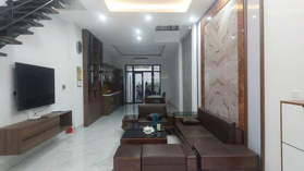 Bán nhà riêng chính chủ DT 80m2 full nội thất mới 100% tại Ngô Gia Tự, Long Biên, giá chỉ 6, x tỷ