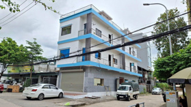 Bán căn nhà 2 mặt tiền ngõ. Nhà 3 tầng đầu phố 3A Giếng Đáy Hạ Long. Vị trí kinh doanh đẹp